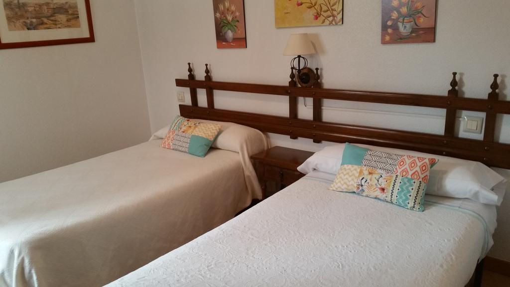 Hostal El Panadero Sepúlveda Екстериор снимка