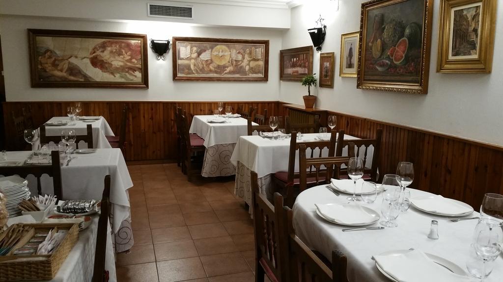 Hostal El Panadero Sepúlveda Екстериор снимка