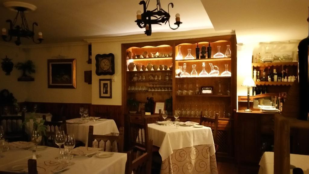 Hostal El Panadero Sepúlveda Екстериор снимка