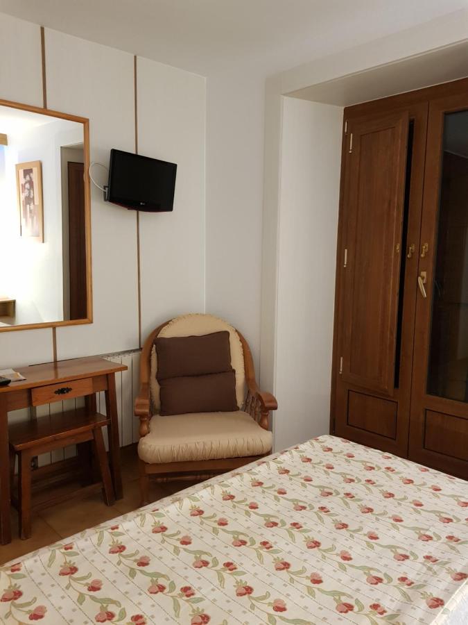Hostal El Panadero Sepúlveda Екстериор снимка