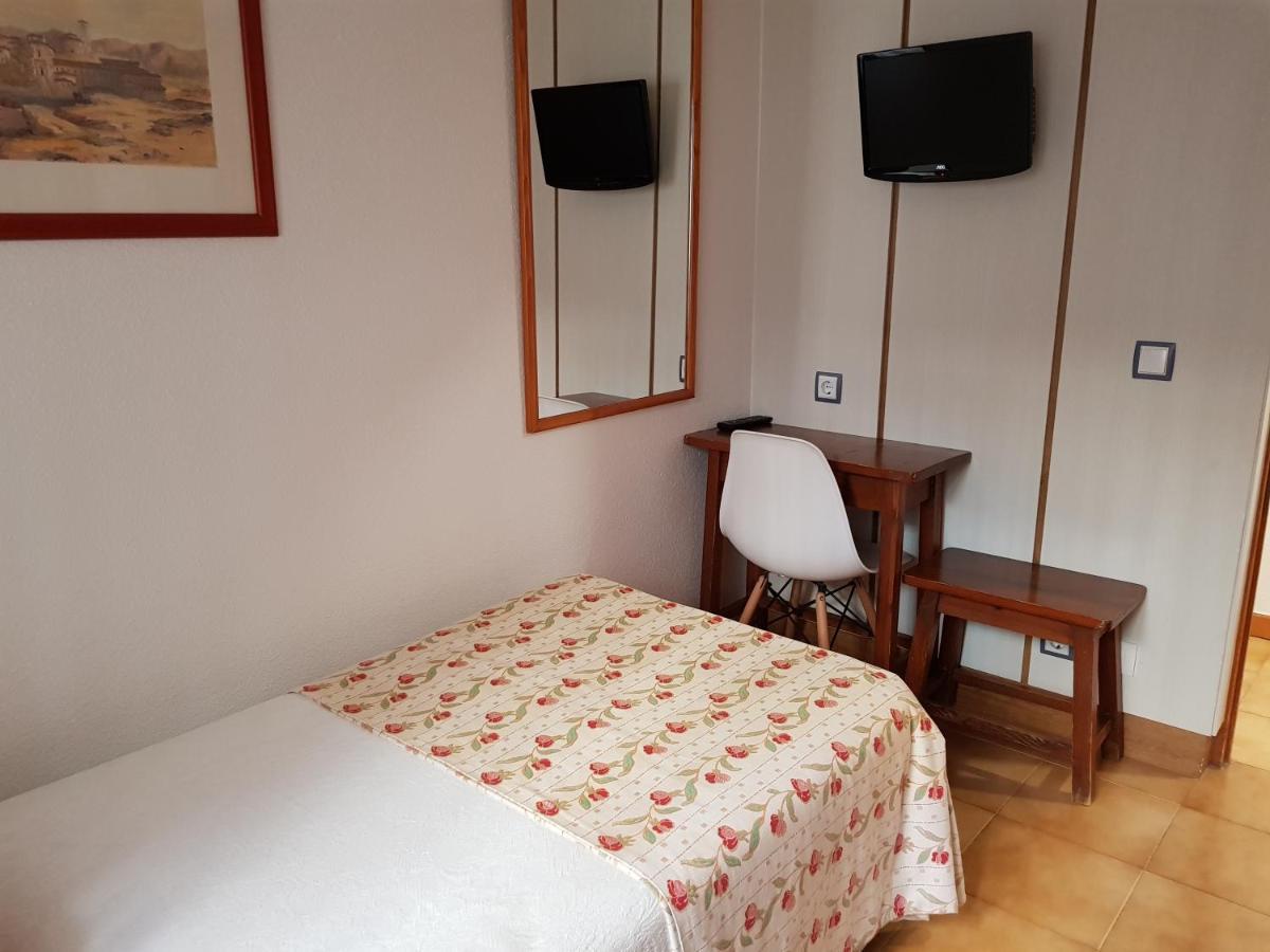 Hostal El Panadero Sepúlveda Екстериор снимка